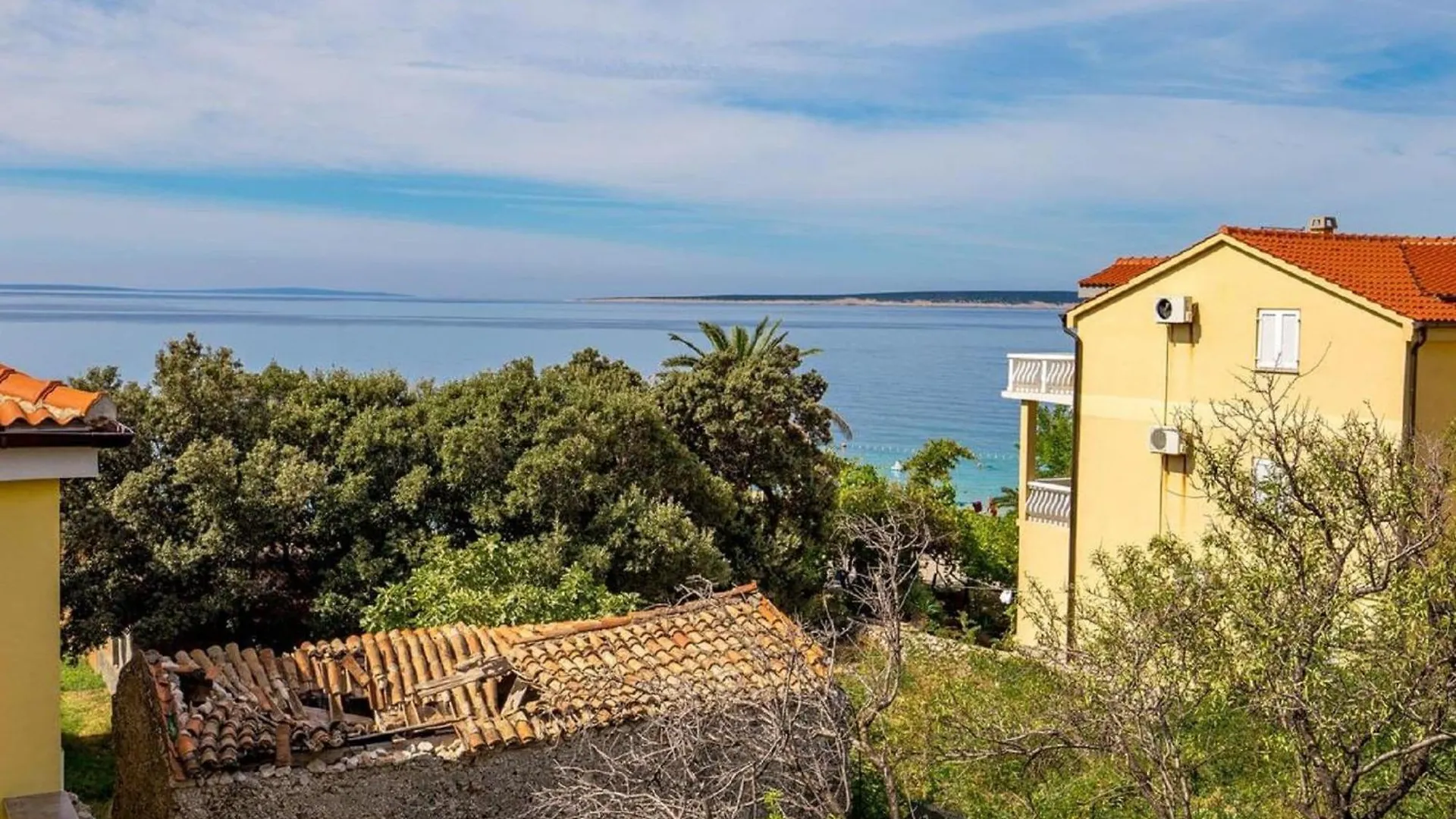 Inviting Apartment Near Mala Mandra Beach Mandre