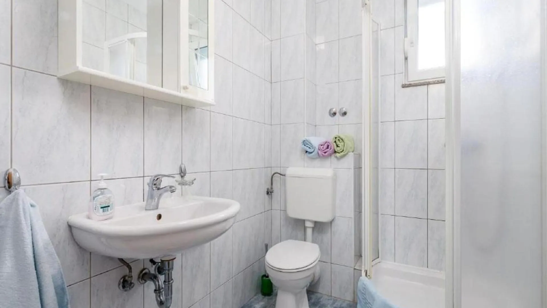 Inviting Apartment Near Mala Mandra Beach Mandre
