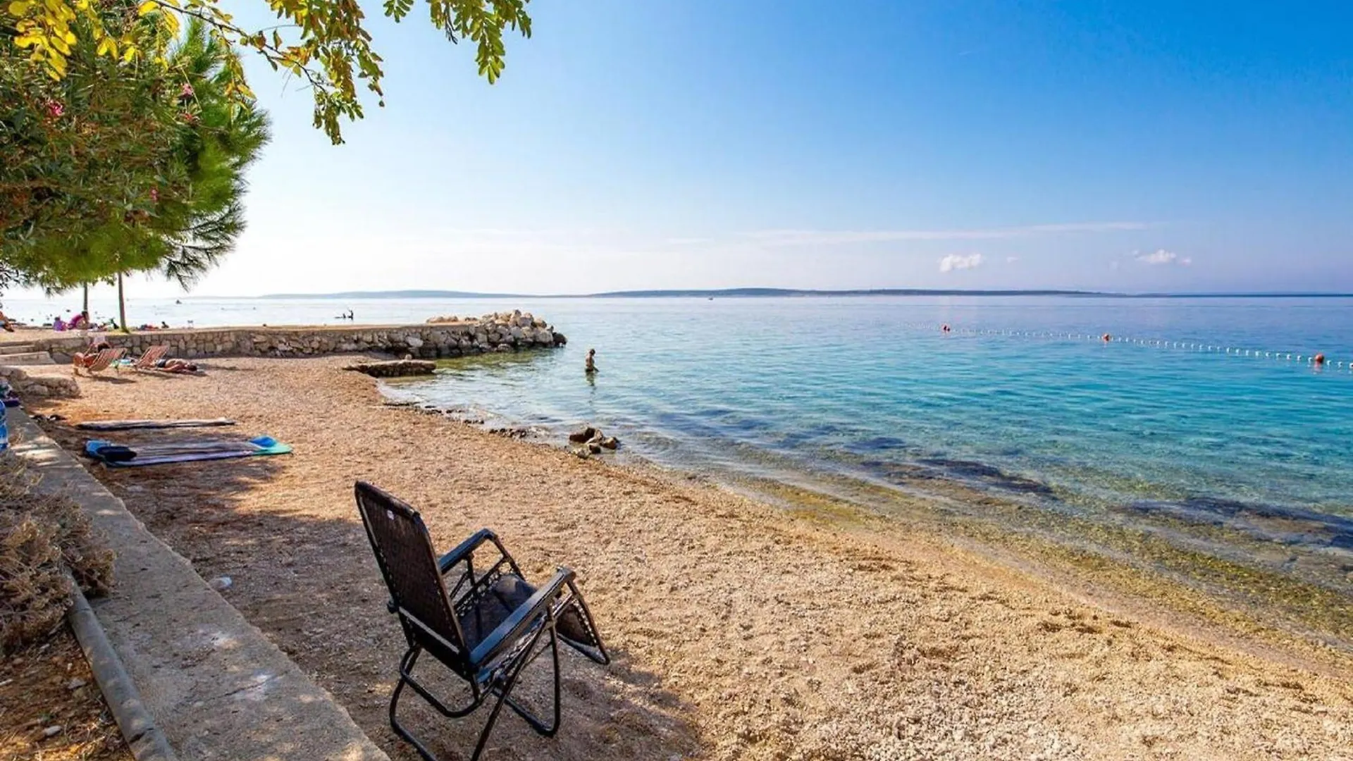 Inviting Apartment Near Mala Mandra Beach Mandre