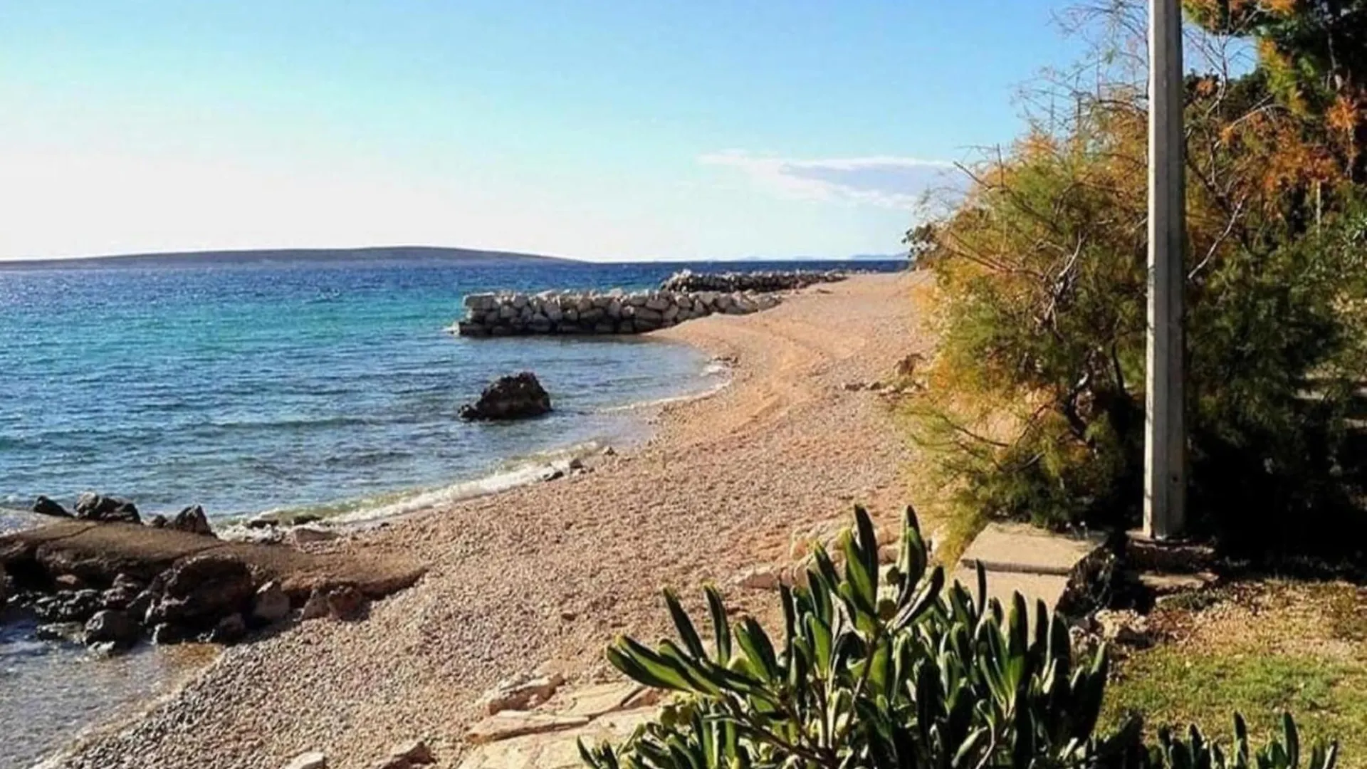 Inviting Apartment Near Mala Mandra Beach Mandre
